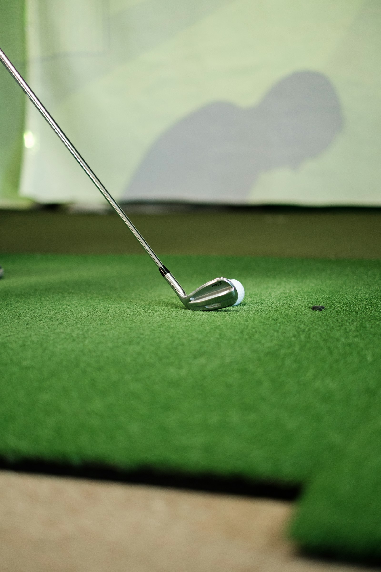 Bahía con simulador de golf en Green House Urubó